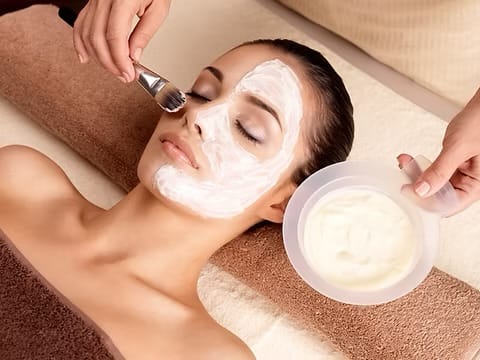 Facial and cosmetic treatment in Villamartín